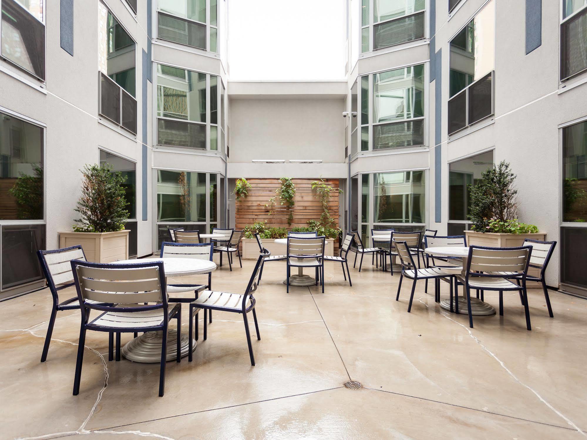 Fantastic Philly Fully Furnished Apartments Philadelphia Luaran gambar
