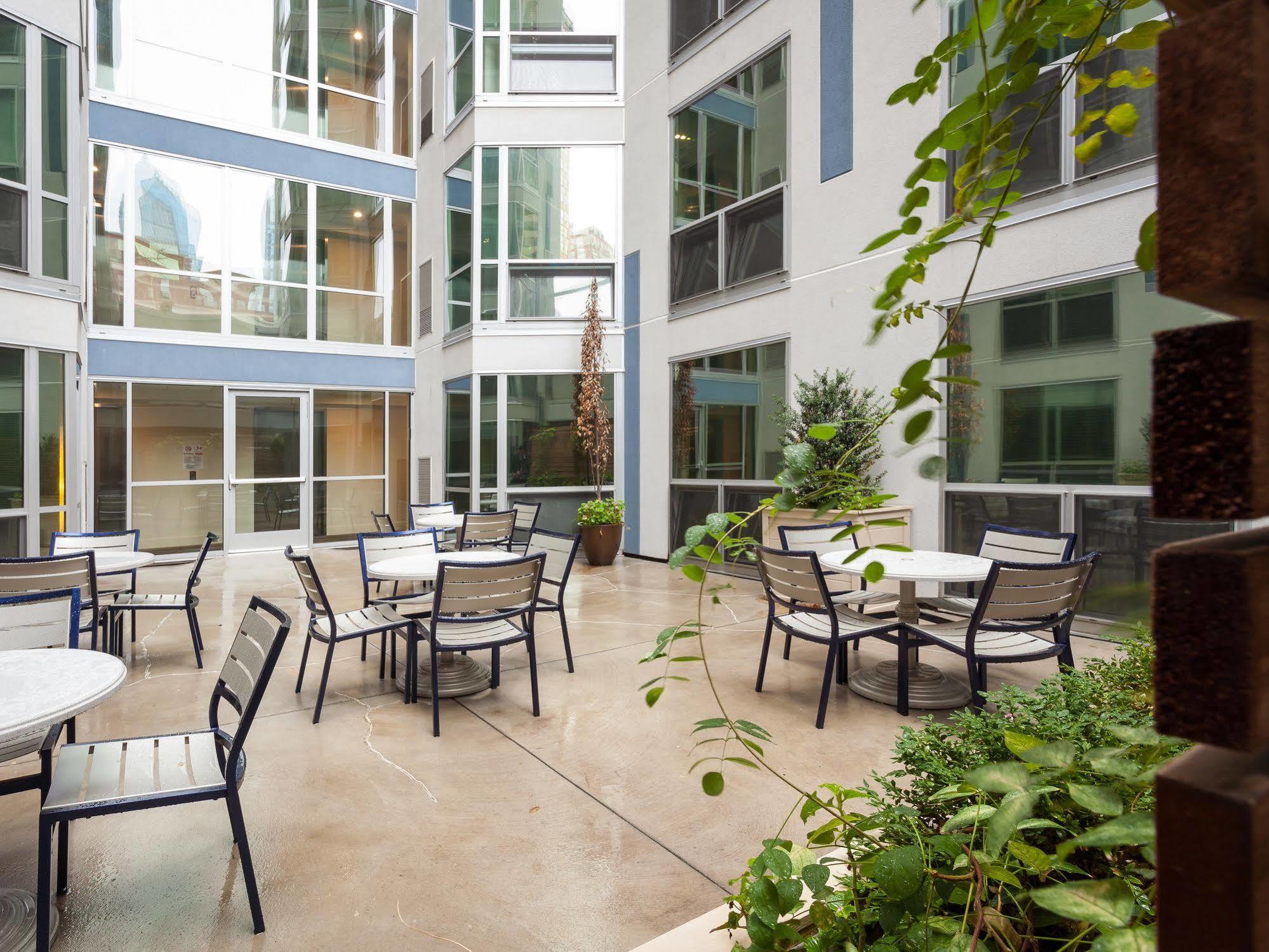 Fantastic Philly Fully Furnished Apartments Philadelphia Luaran gambar